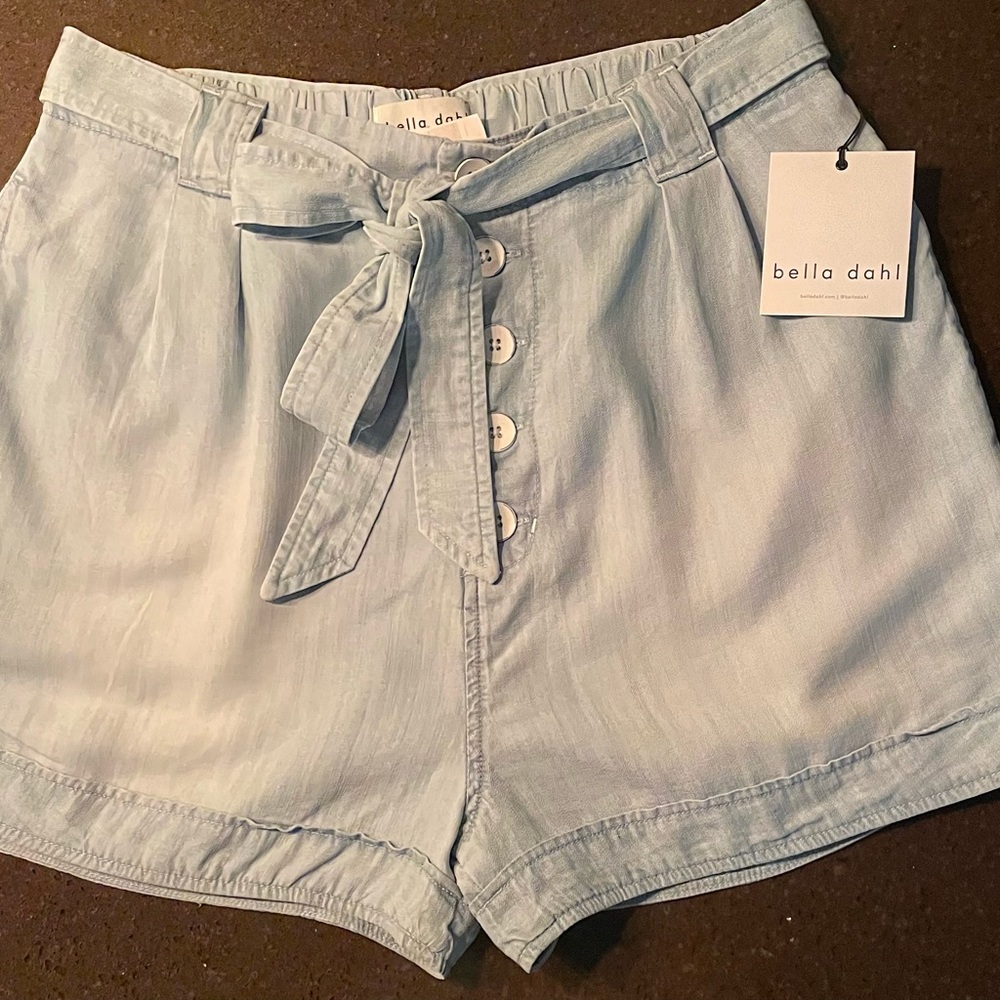 Bella Dahl pale blue tie waist shorts. Super soft and drapey. Button front